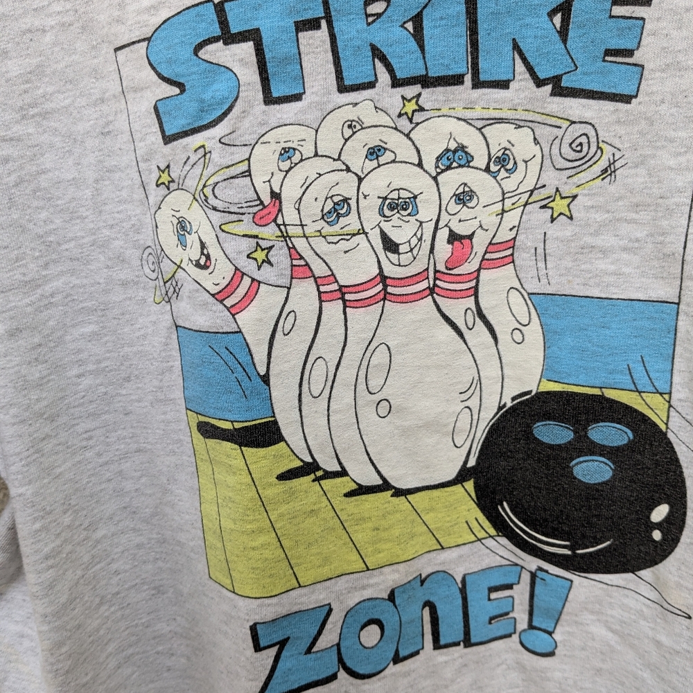 90s VTG T-shirt Size XL Roll Sleeve Single Stitch Bowling Strike Made N USA READ